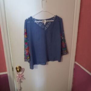 Women's Floral Embroidered Bell Sleeve Blouse